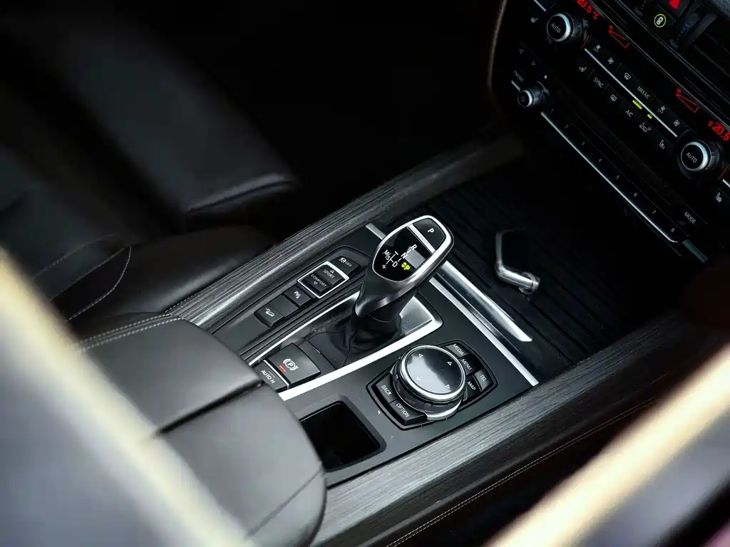 BMW X5 (Import) — миниатюра 14