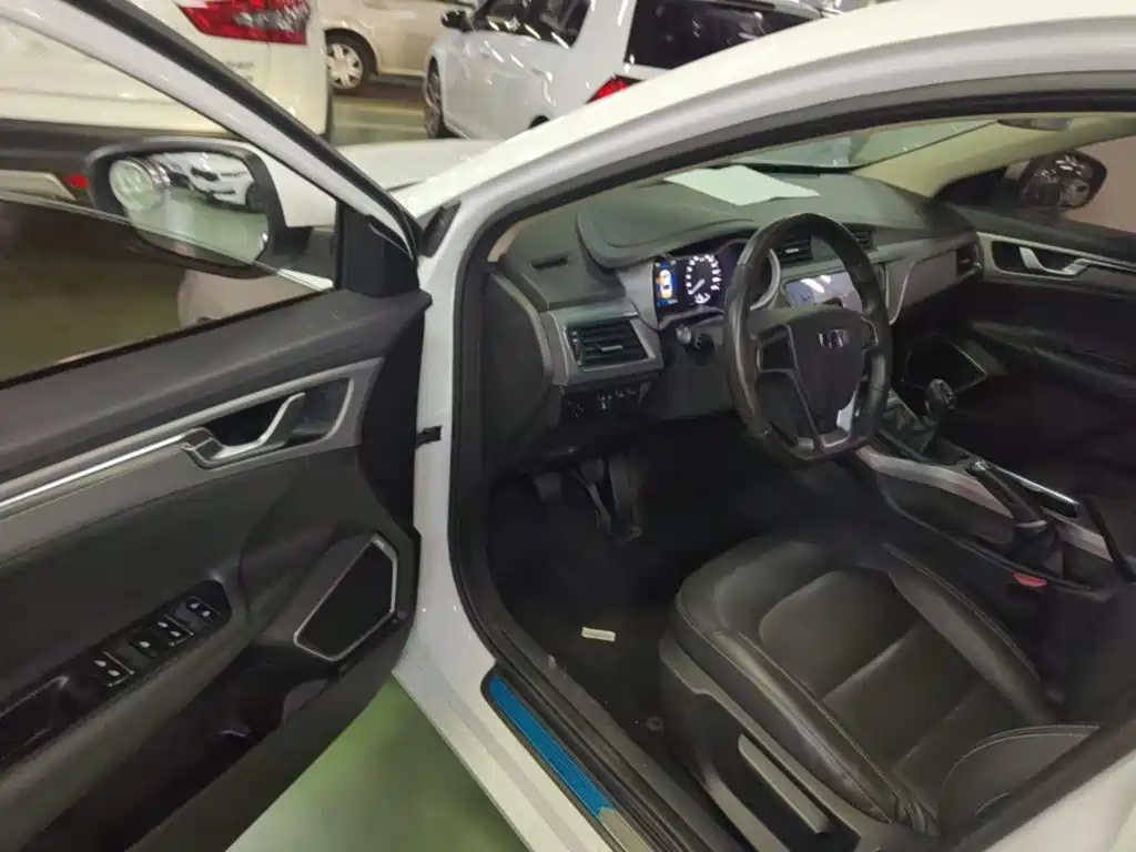Geely Emgrand GL — миниатюра 16