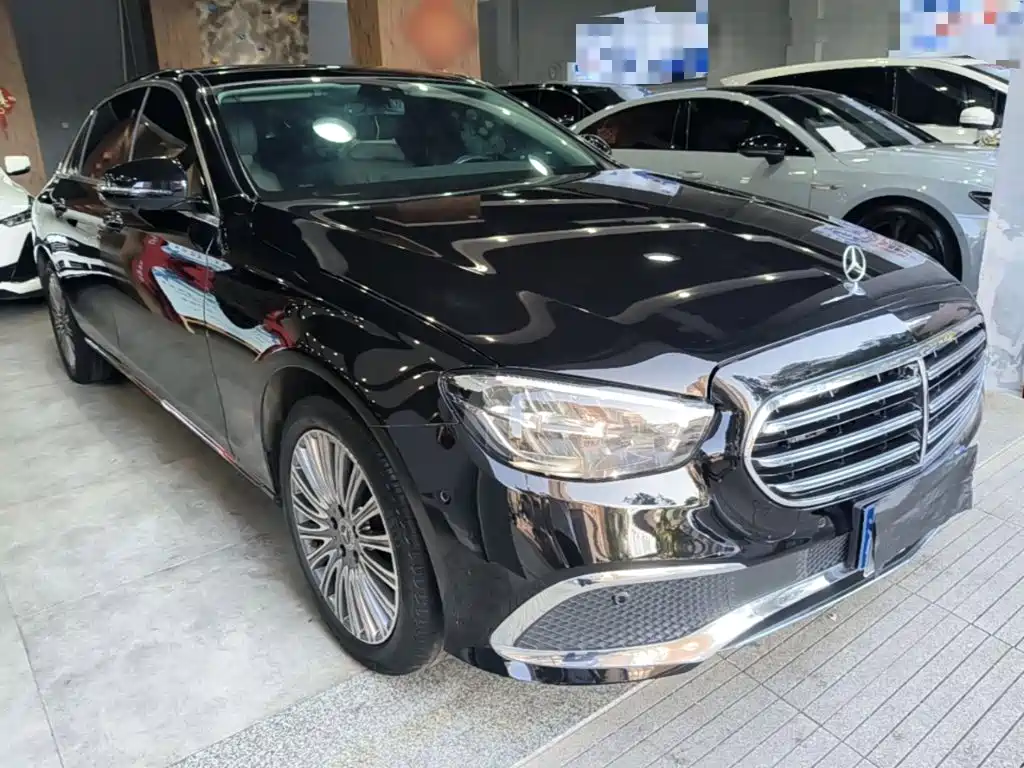 Mercedes-Benz E-Class — миниатюра 4