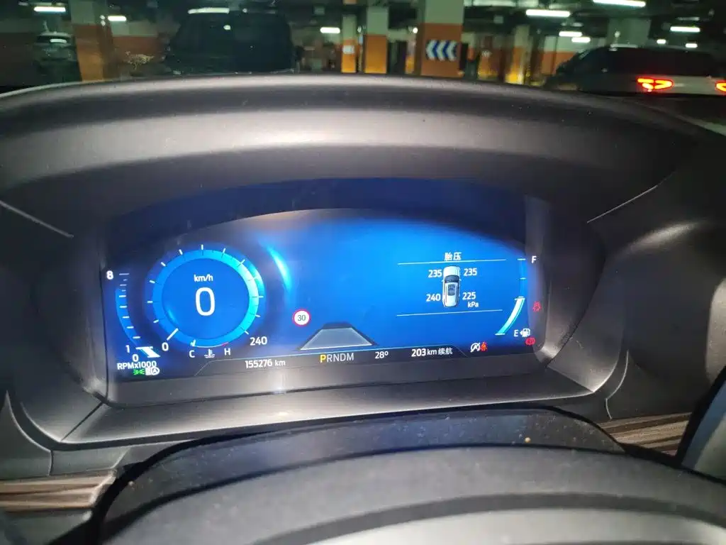 Ford Explorer — миниатюра 7