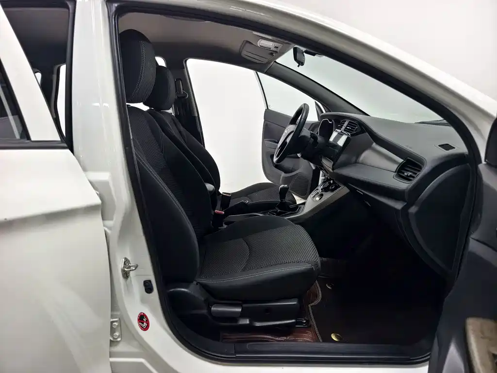 Haima Haima M3 — миниатюра 13
