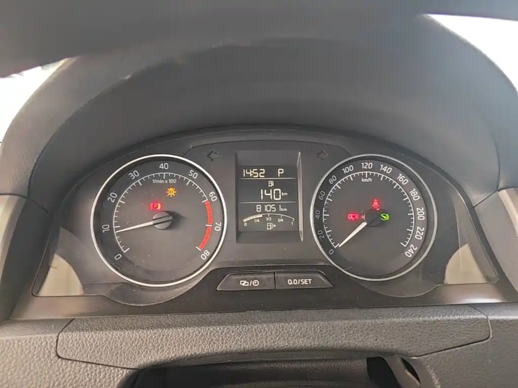 Skoda Rapid Spaceback — миниатюра 12