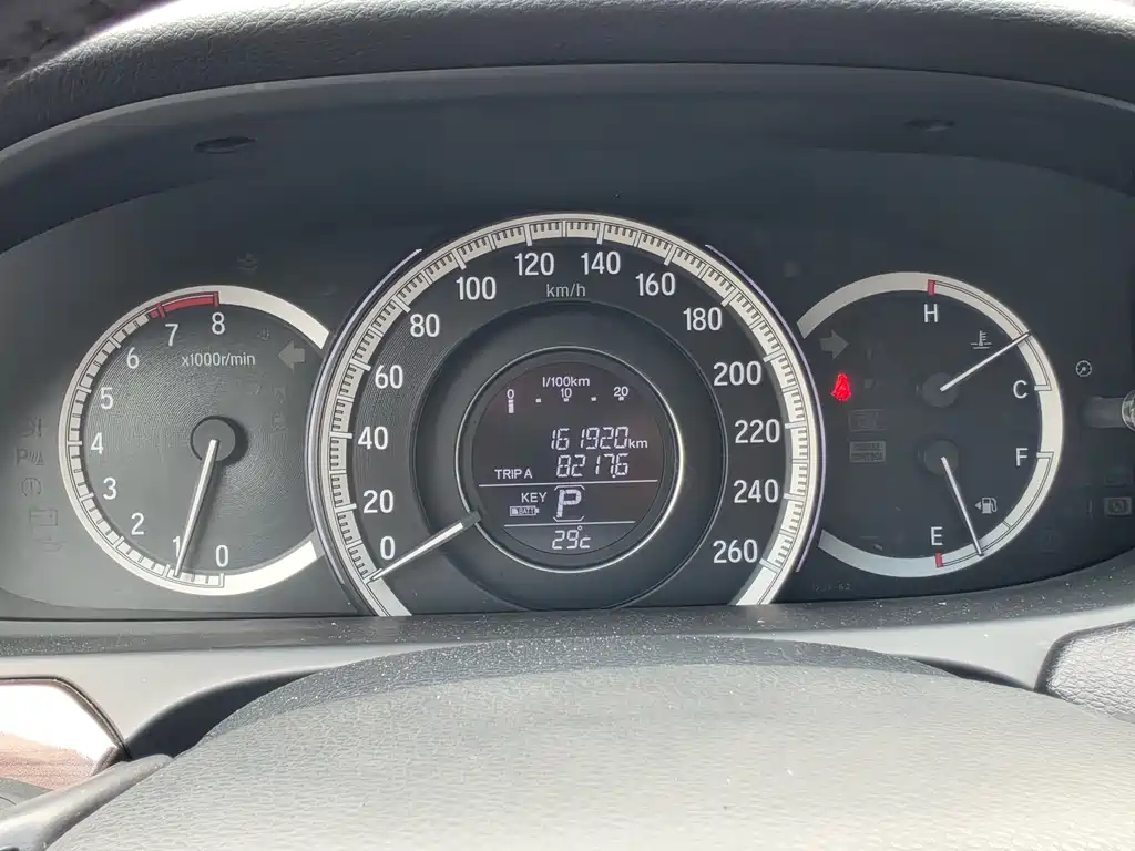 Honda Accord — миниатюра 12