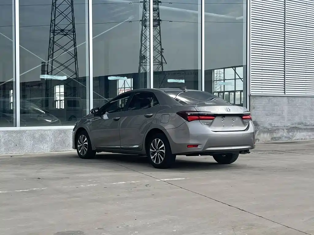 Toyota Corolla — миниатюра 6