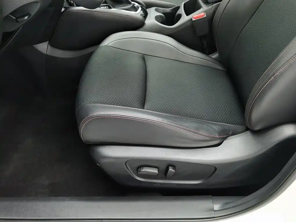 Nissan Qashqai — миниатюра 20