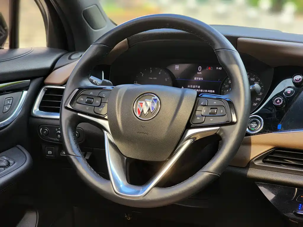 Buick Enclave — миниатюра 17