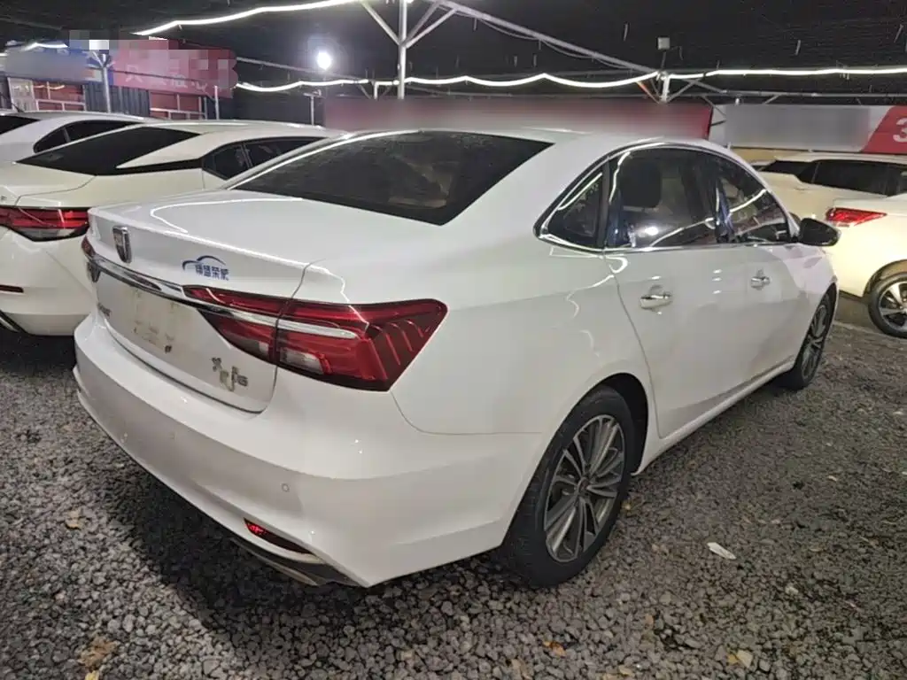 Roewe i6 Classic — миниатюра 7