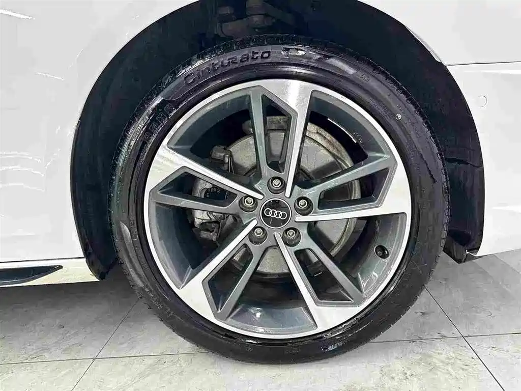 Audi A4L — миниатюра 16