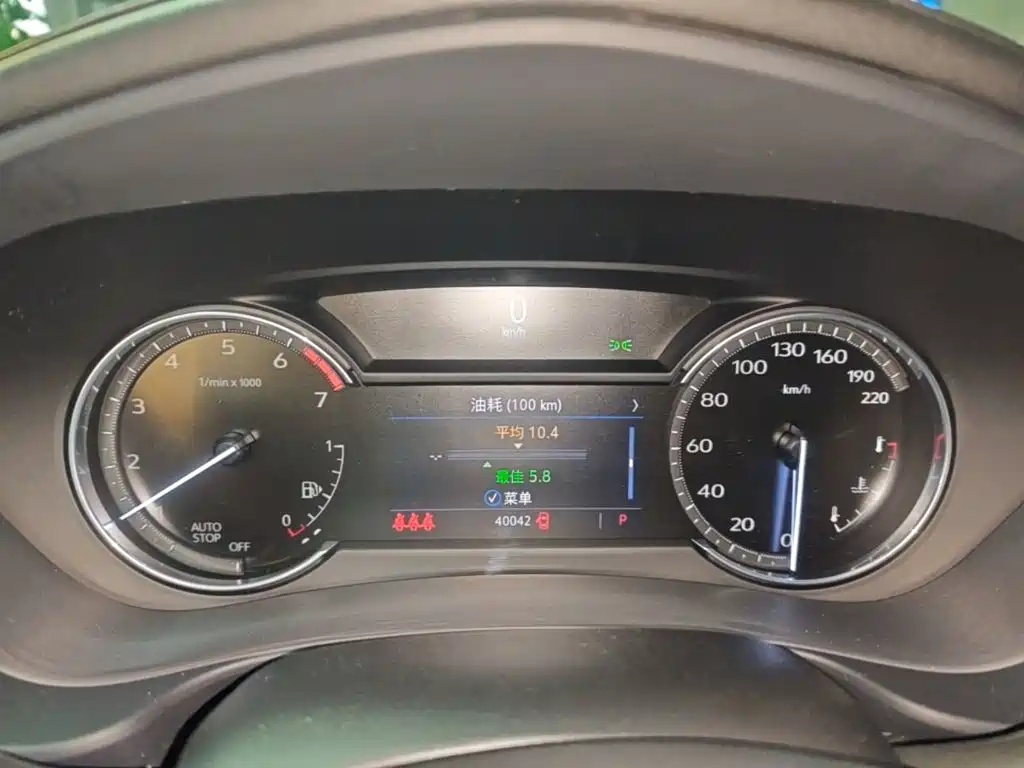 Cadillac XT4 — миниатюра 12