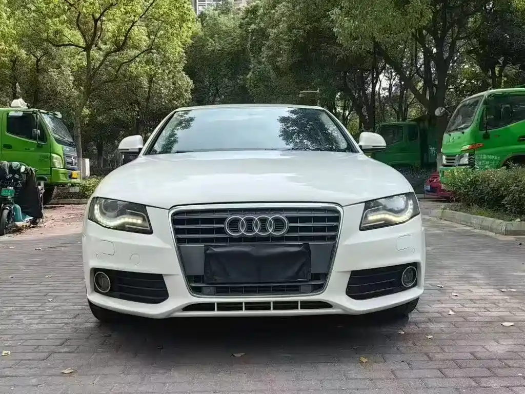 Audi A4L 2012 2.0 TFSI AT Comfort