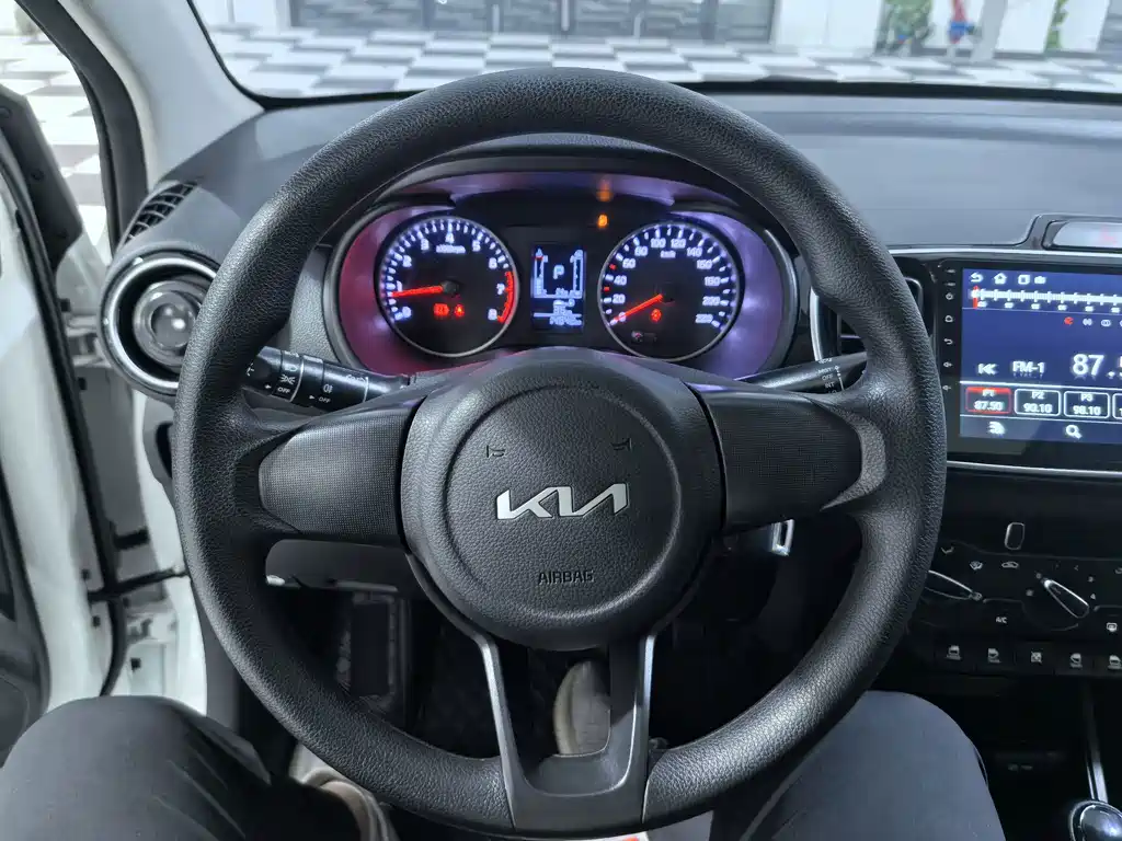 Kia Huanchi — миниатюра 13