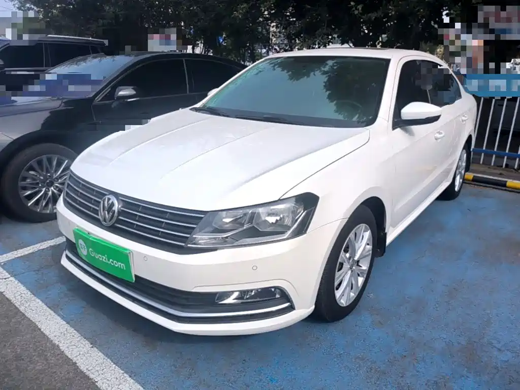 Volkswagen Lavida — миниатюра 2