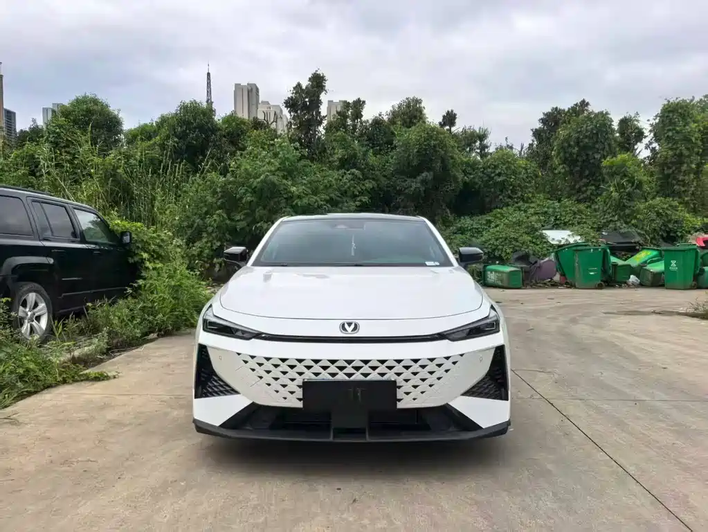 Changan UNI-V — миниатюра 2