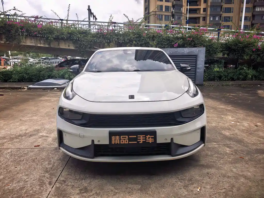 Lynk & Co 03 — миниатюра 2