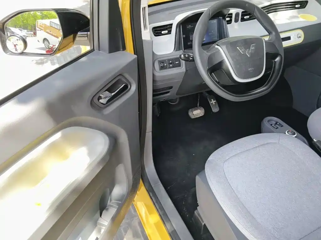 Wuling MINIEV — миниатюра 16