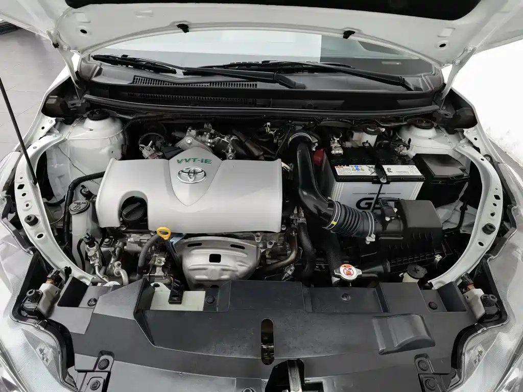 Toyota Yaris L — миниатюра 6