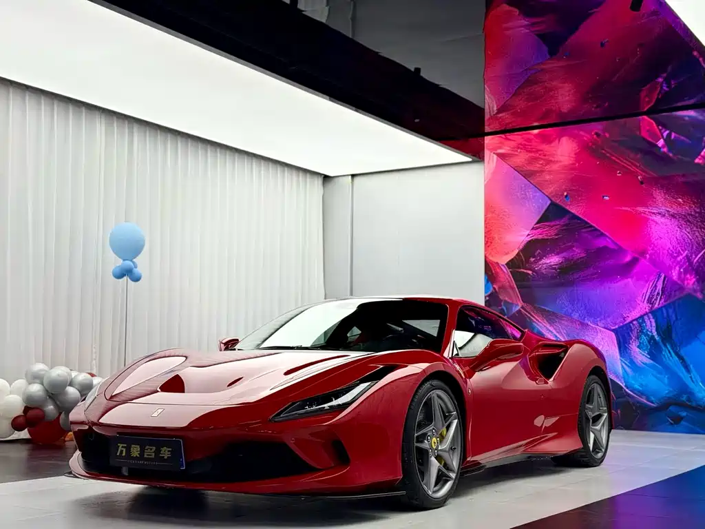 Купить Ferrari F8