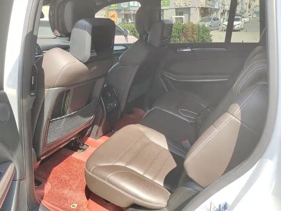 Mercedes-Benz GLS AMG — миниатюра 11