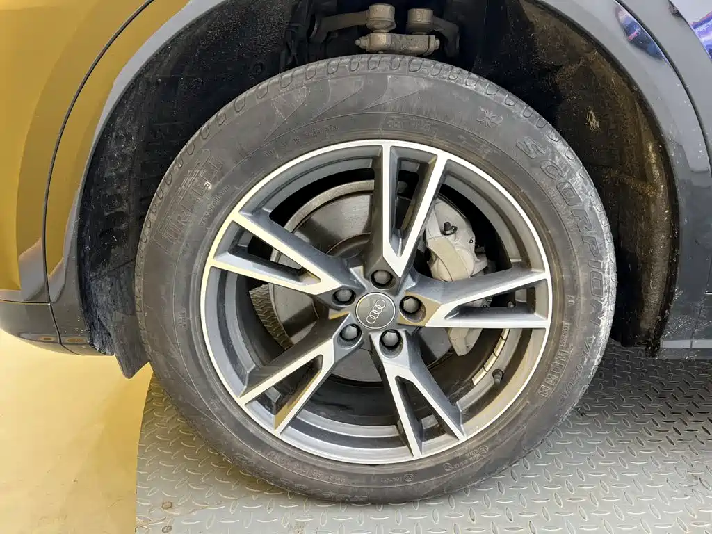 Audi Q5L — миниатюра 10