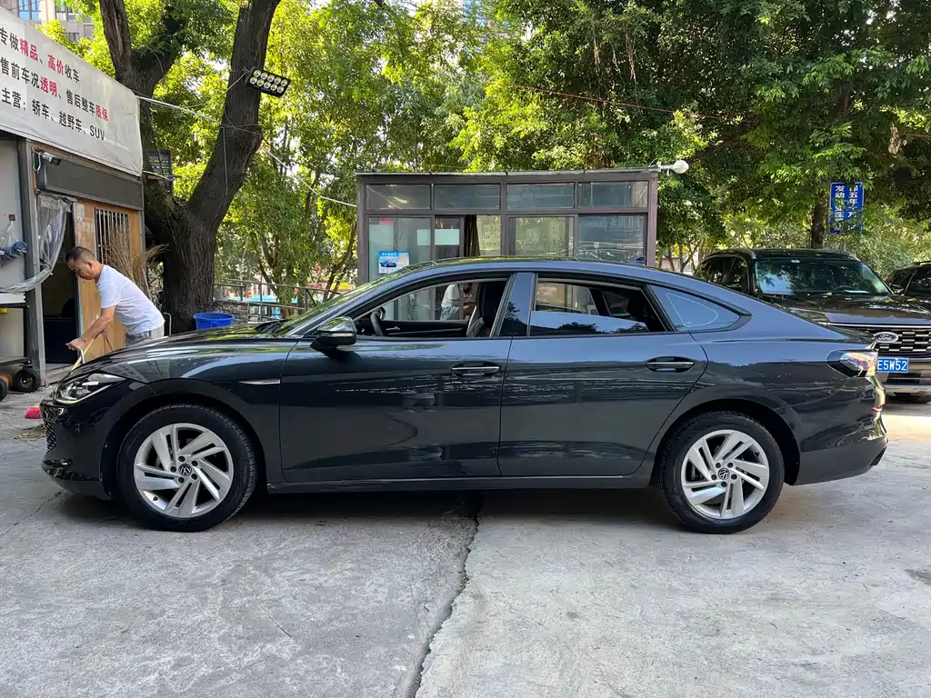 Volkswagen Lamando — миниатюра 6
