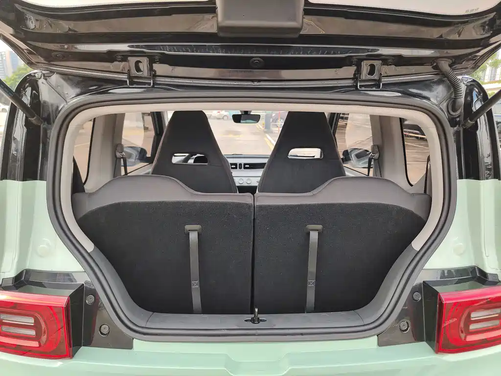 Wuling MINIEV — миниатюра 12