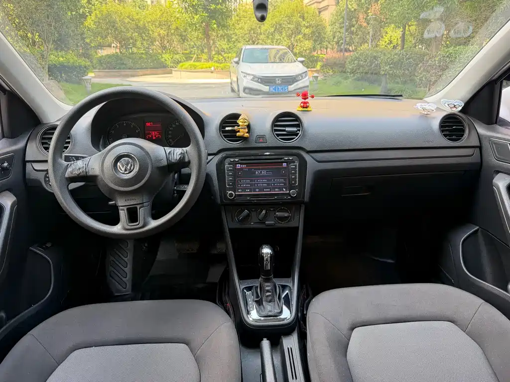 Volkswagen Jetta — миниатюра 5