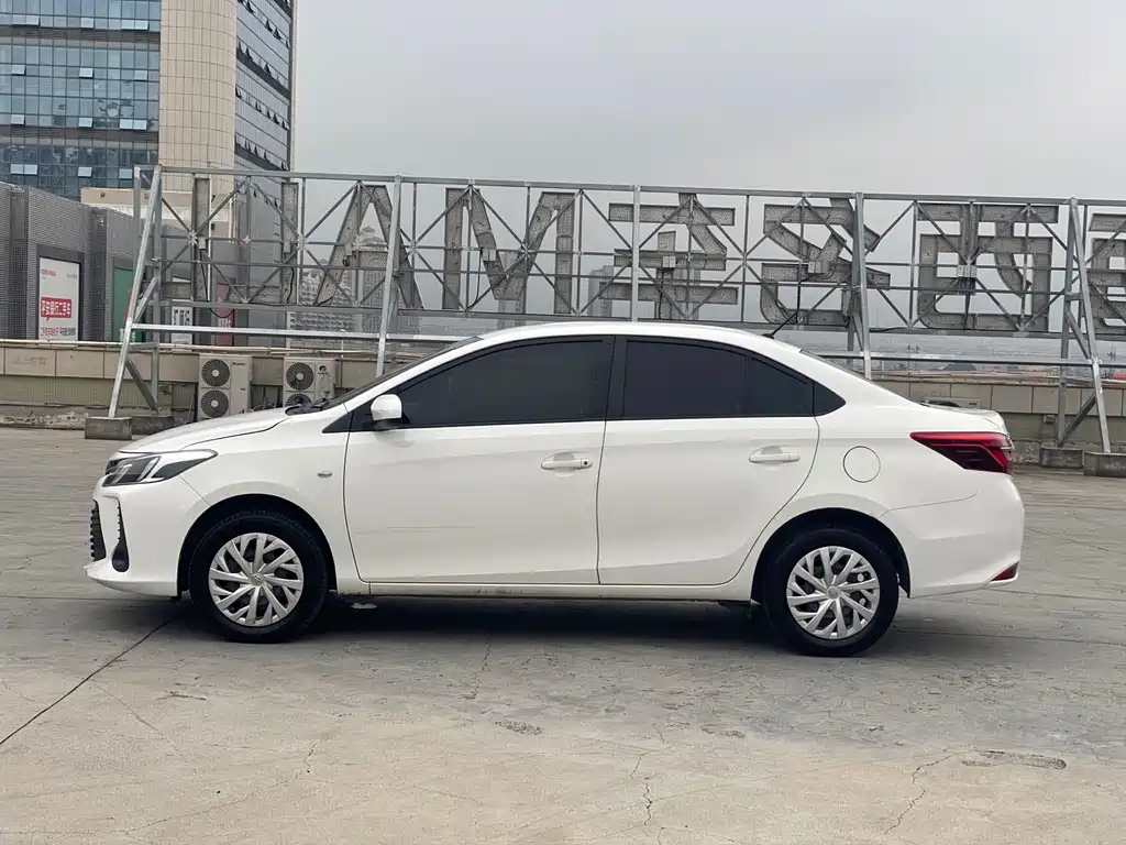 Toyota Vios — миниатюра 10