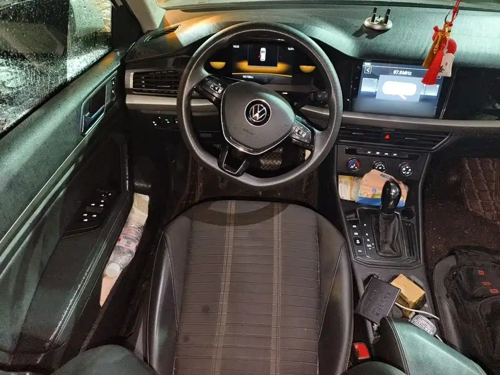 Volkswagen Lavida — миниатюра 3