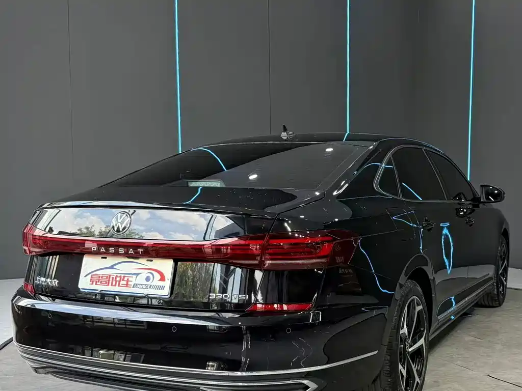 Volkswagen Passat — миниатюра 8