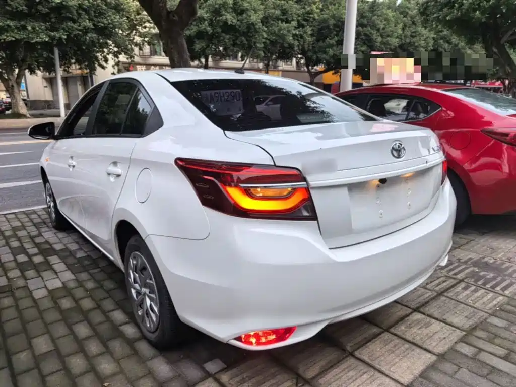 Toyota Vios — миниатюра 5