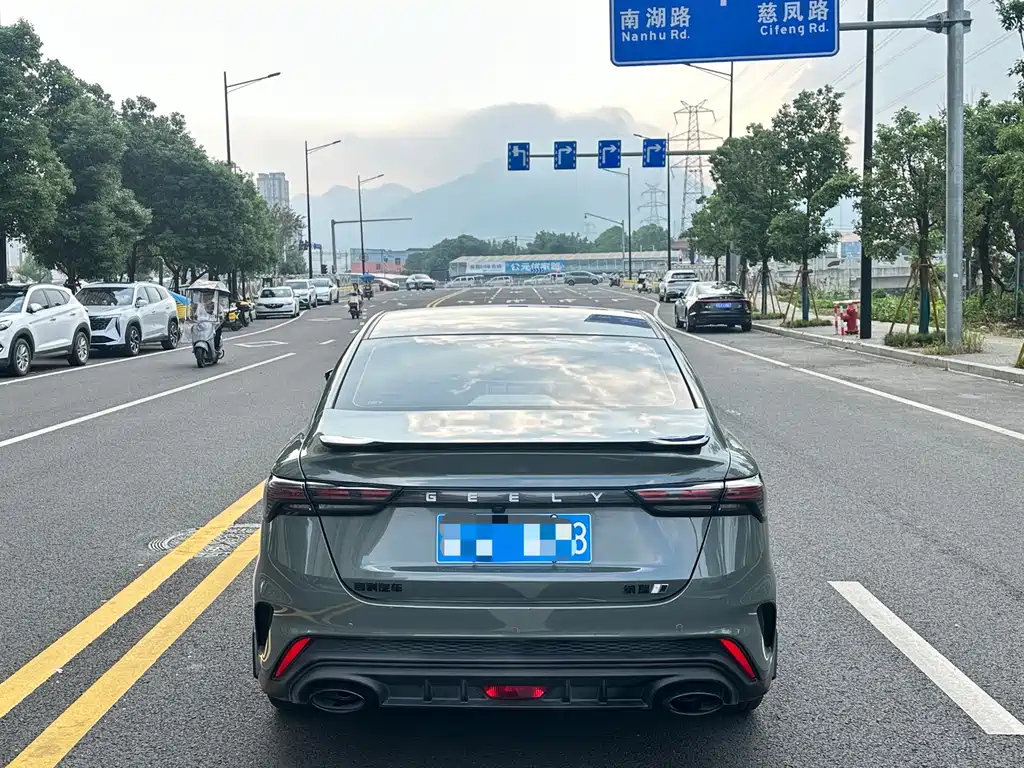 Geely Binrui — миниатюра 15