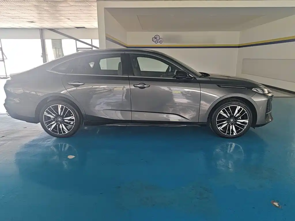 Changan Eado — миниатюра 7