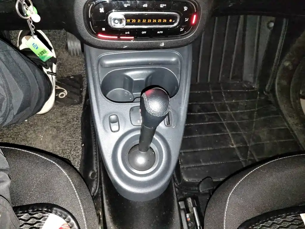 smart Smart Fortwo — миниатюра 10