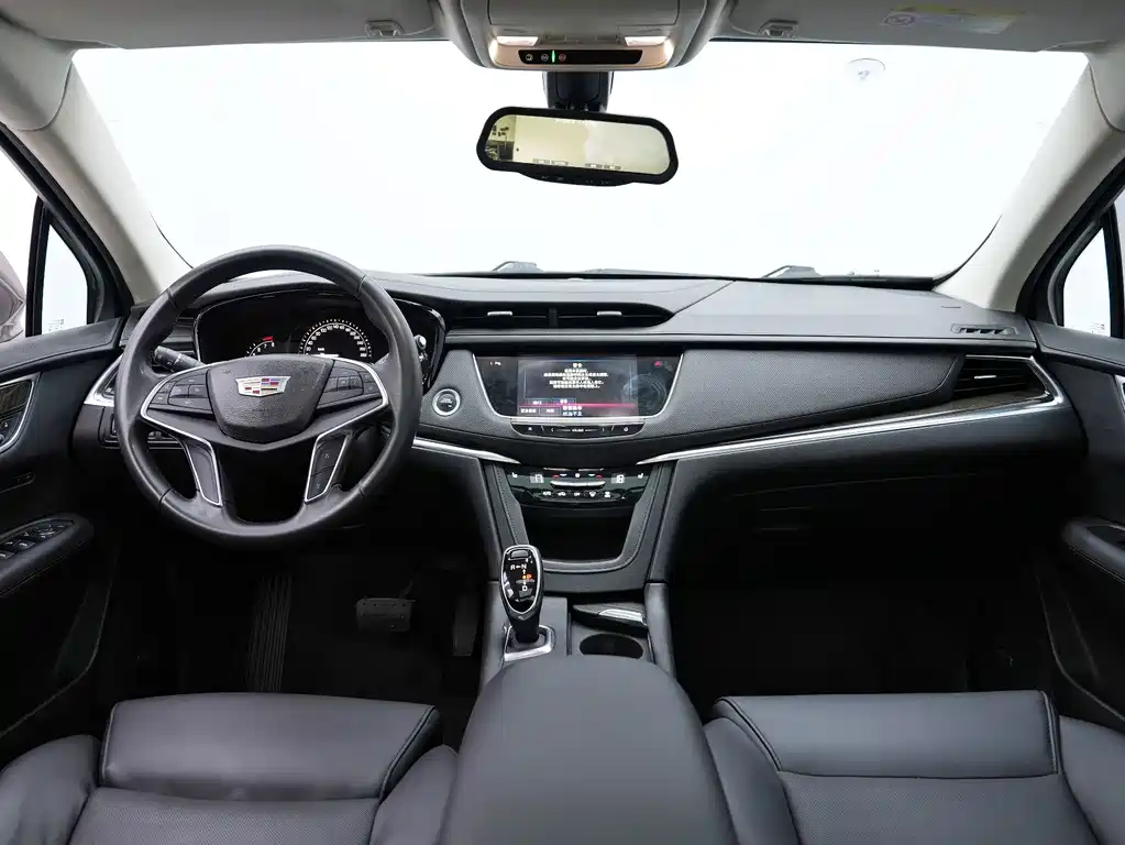 Cadillac XT5 — миниатюра 6