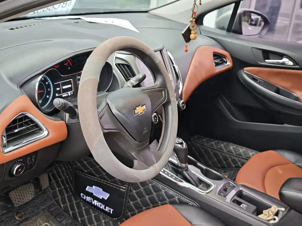 Chevrolet Cruze — миниатюра 8