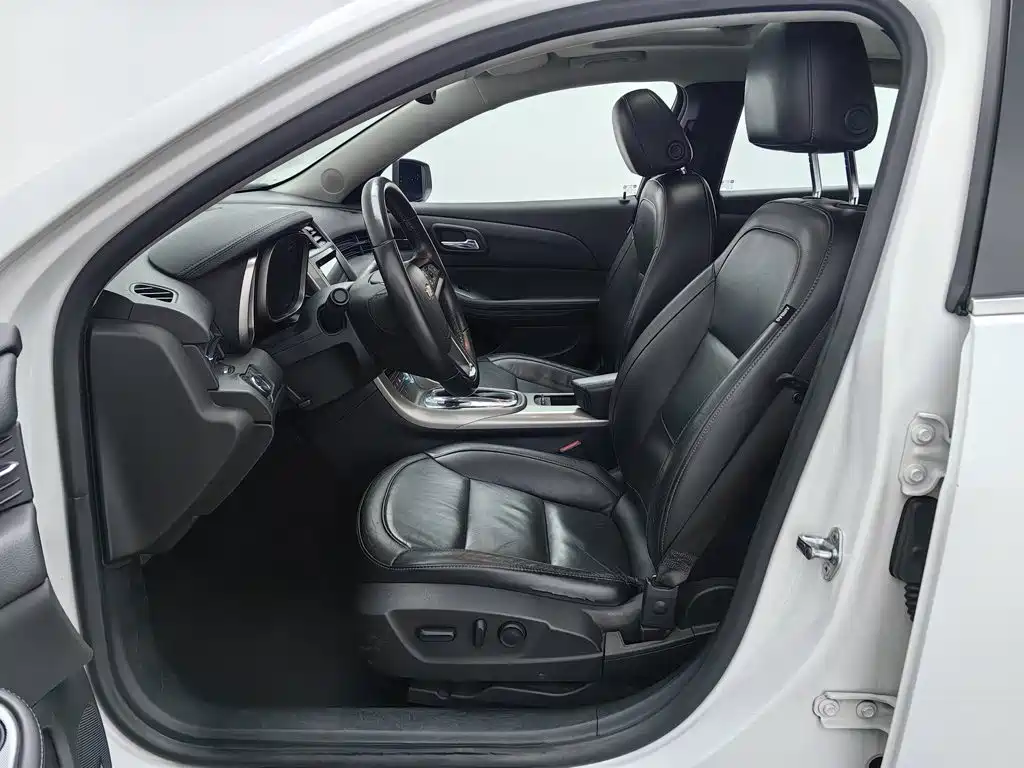 Chevrolet Malibu — миниатюра 10