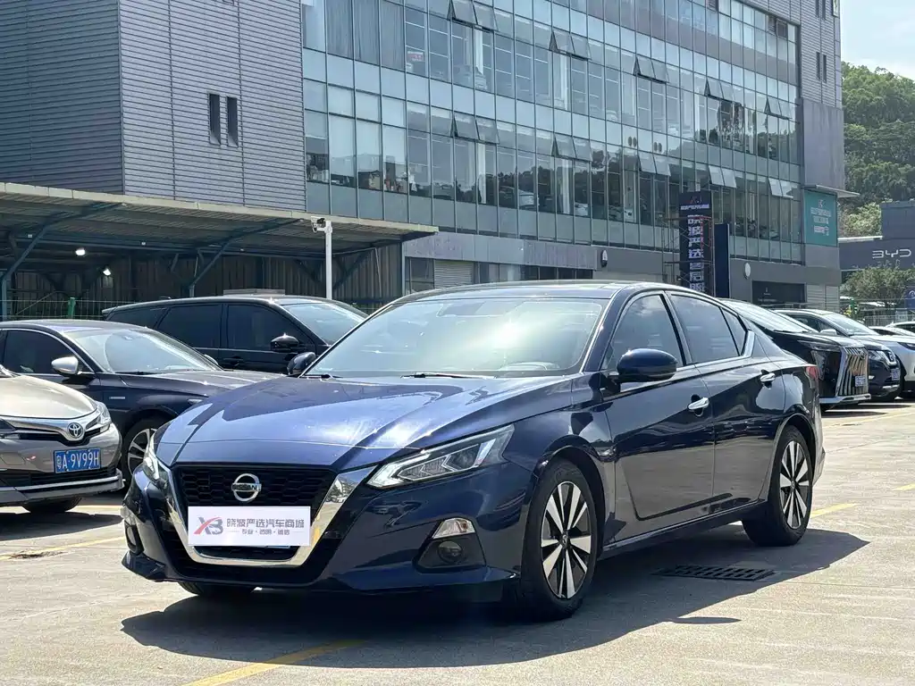 NISSAN TEANA