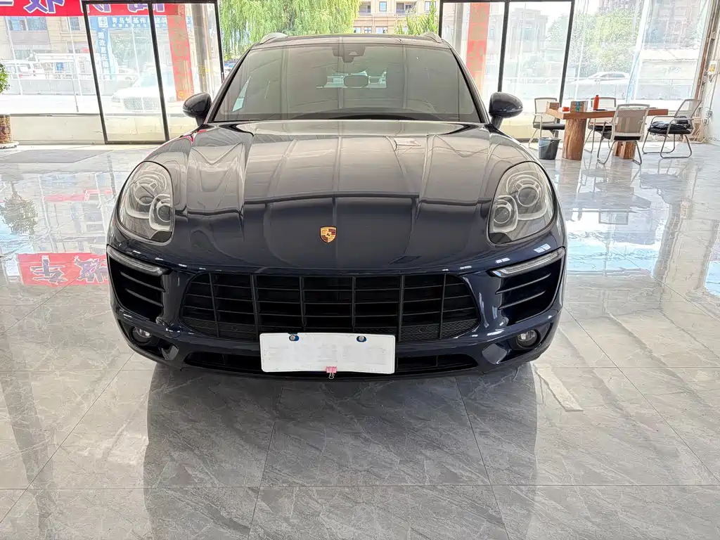 Porsche Macan — миниатюра 2