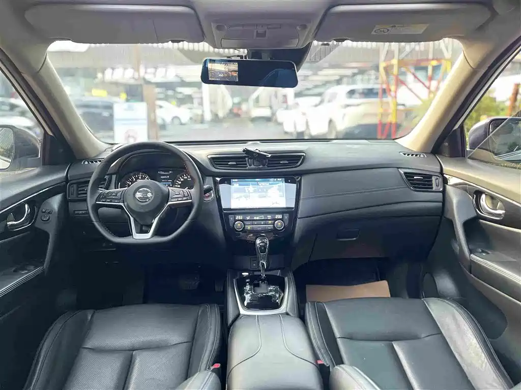 Nissan X-Trail — миниатюра 17
