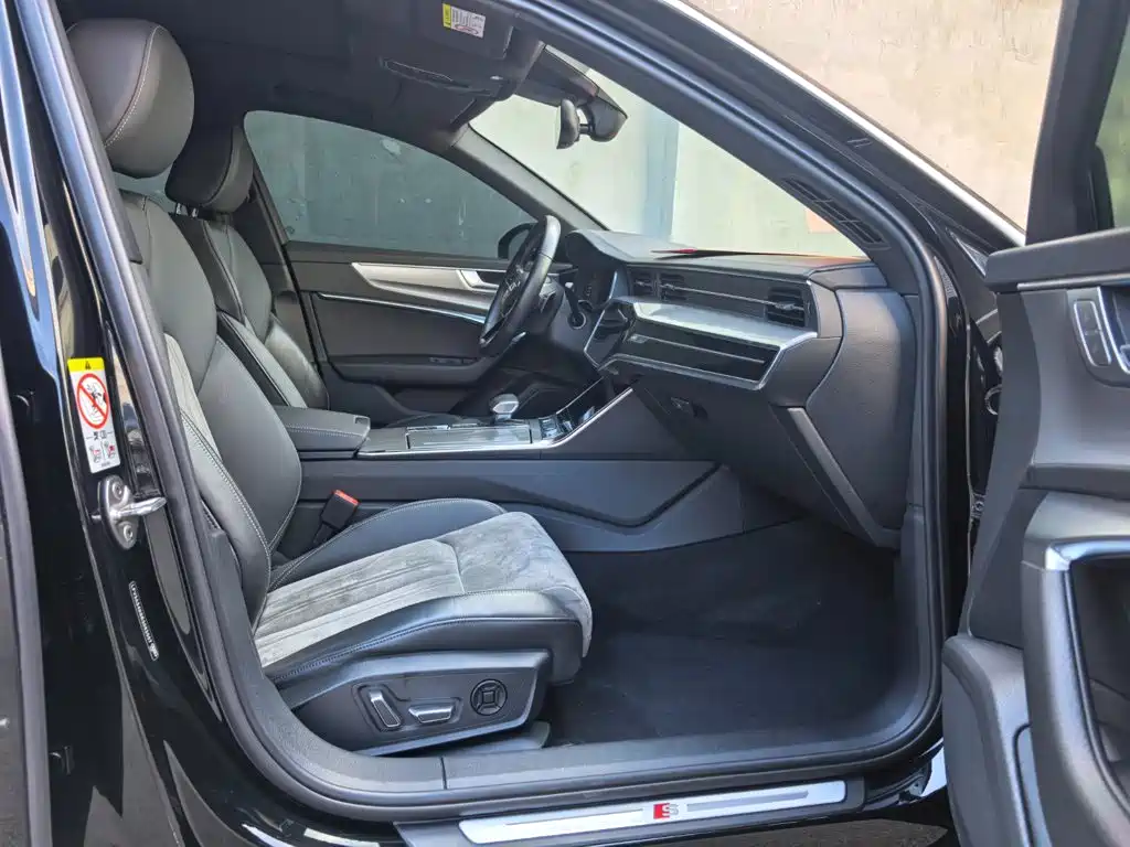 Audi A6L — миниатюра 9