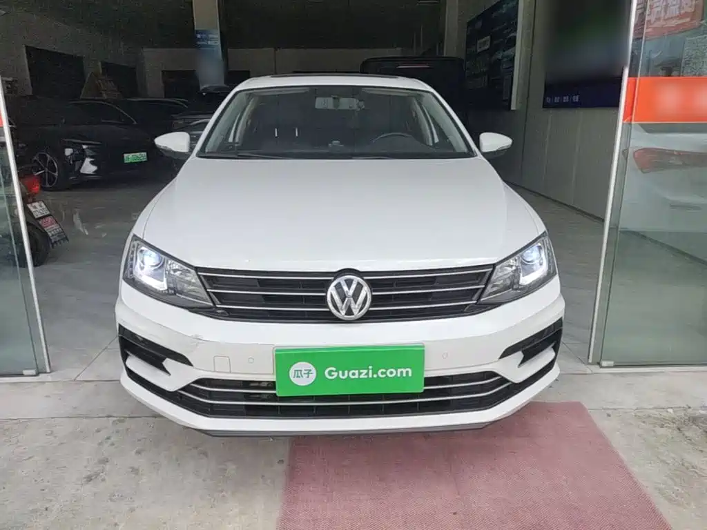 Volkswagen Sagitar — миниатюра 3