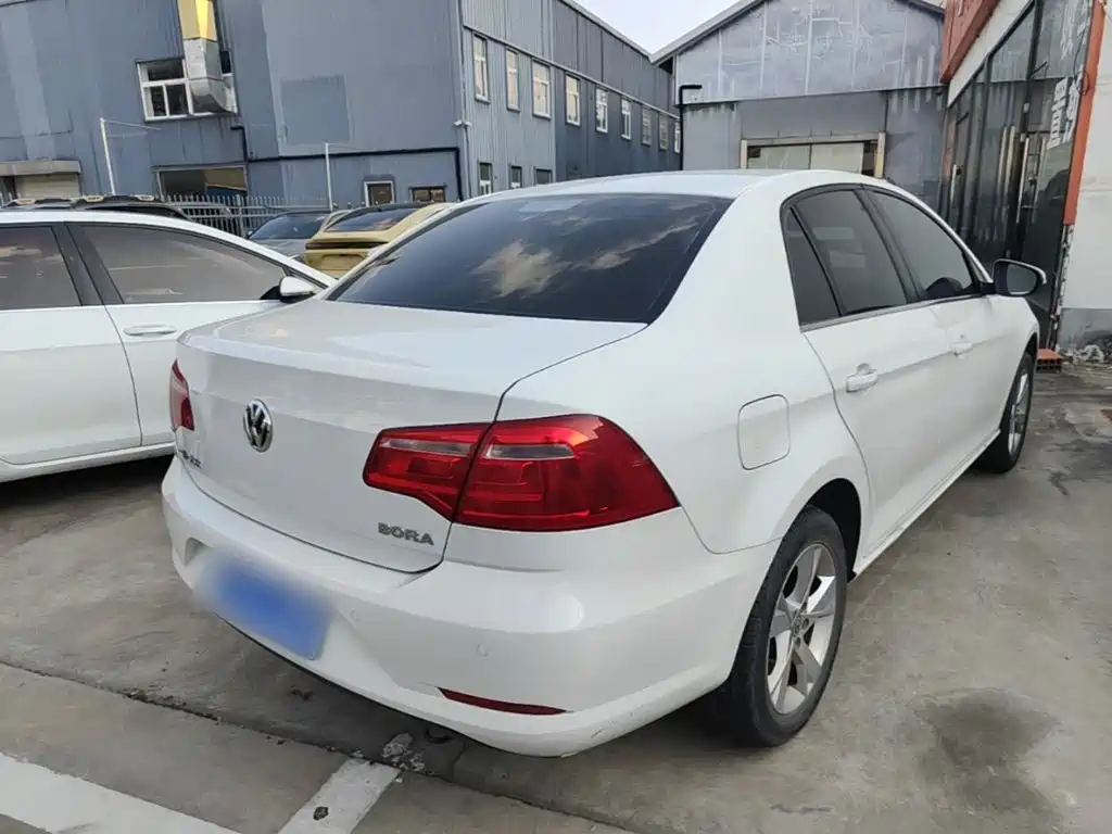 Volkswagen Bora — миниатюра 7