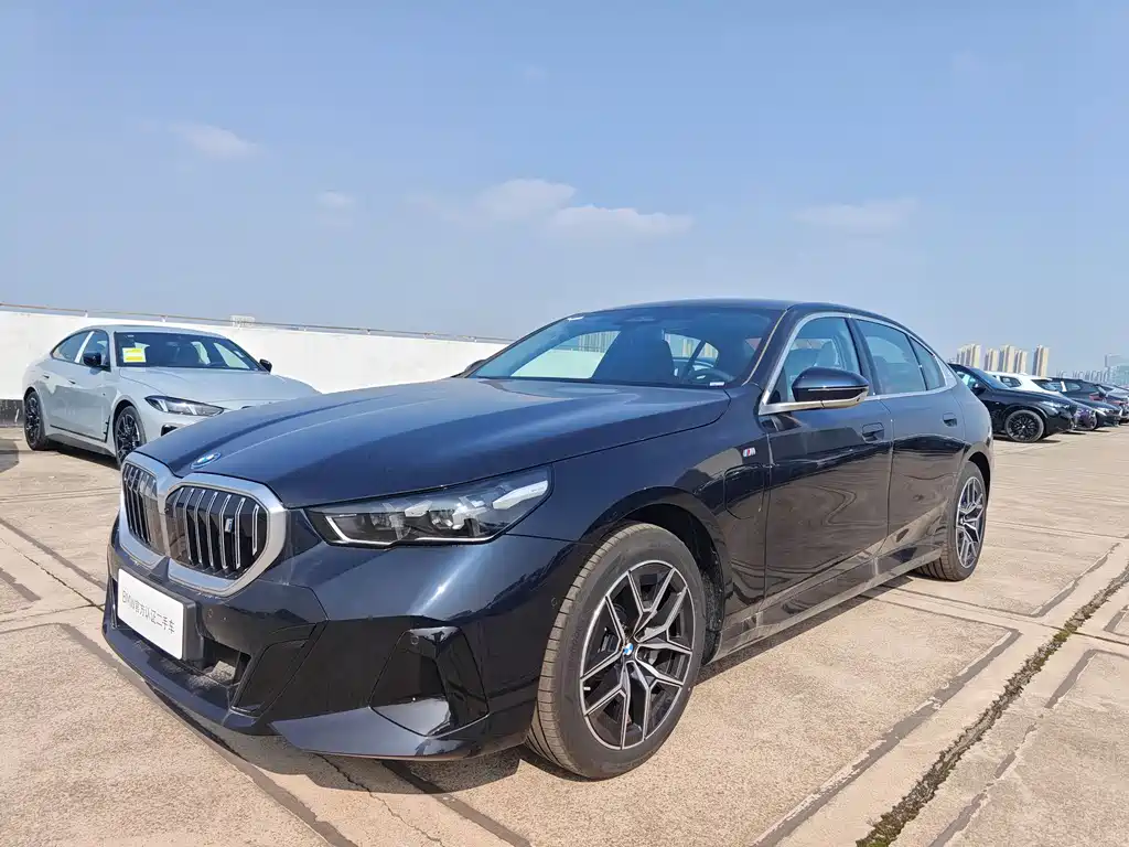 BMW i5 2026