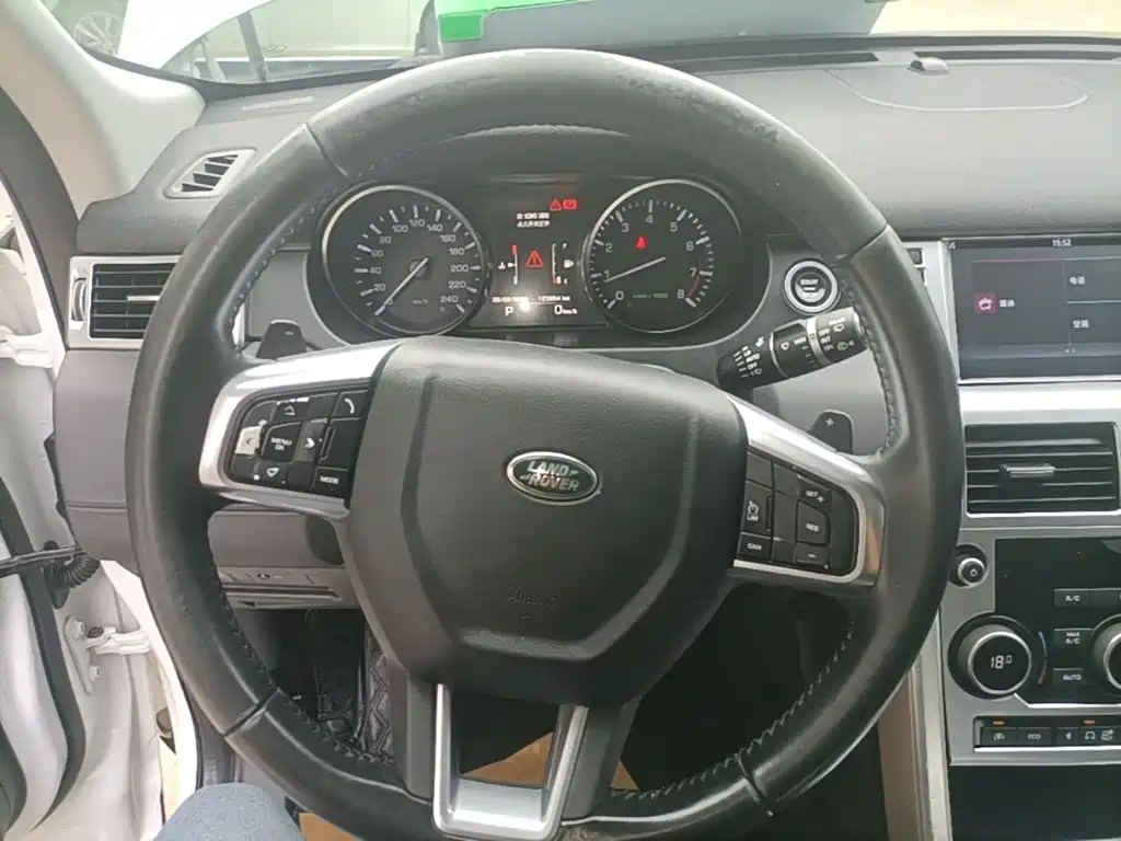 Land Rover Discovery Sport — миниатюра 11