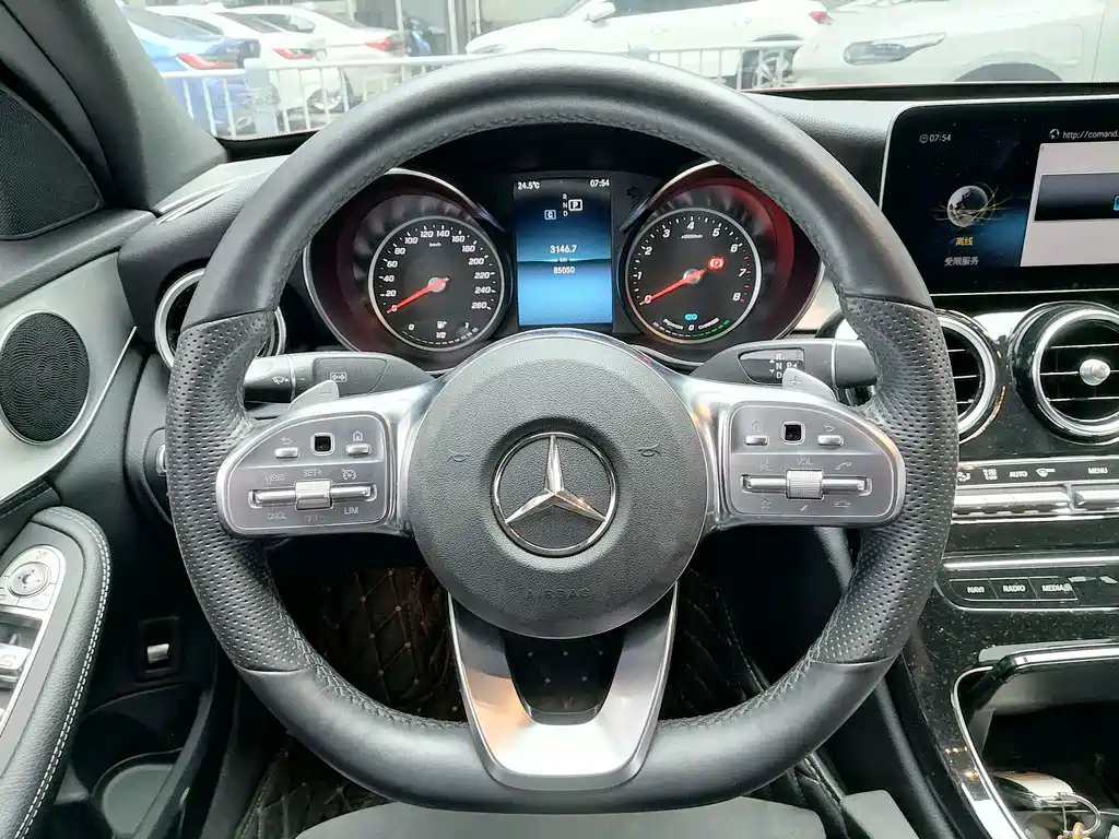 Mercedes-Benz C-Class — миниатюра 17