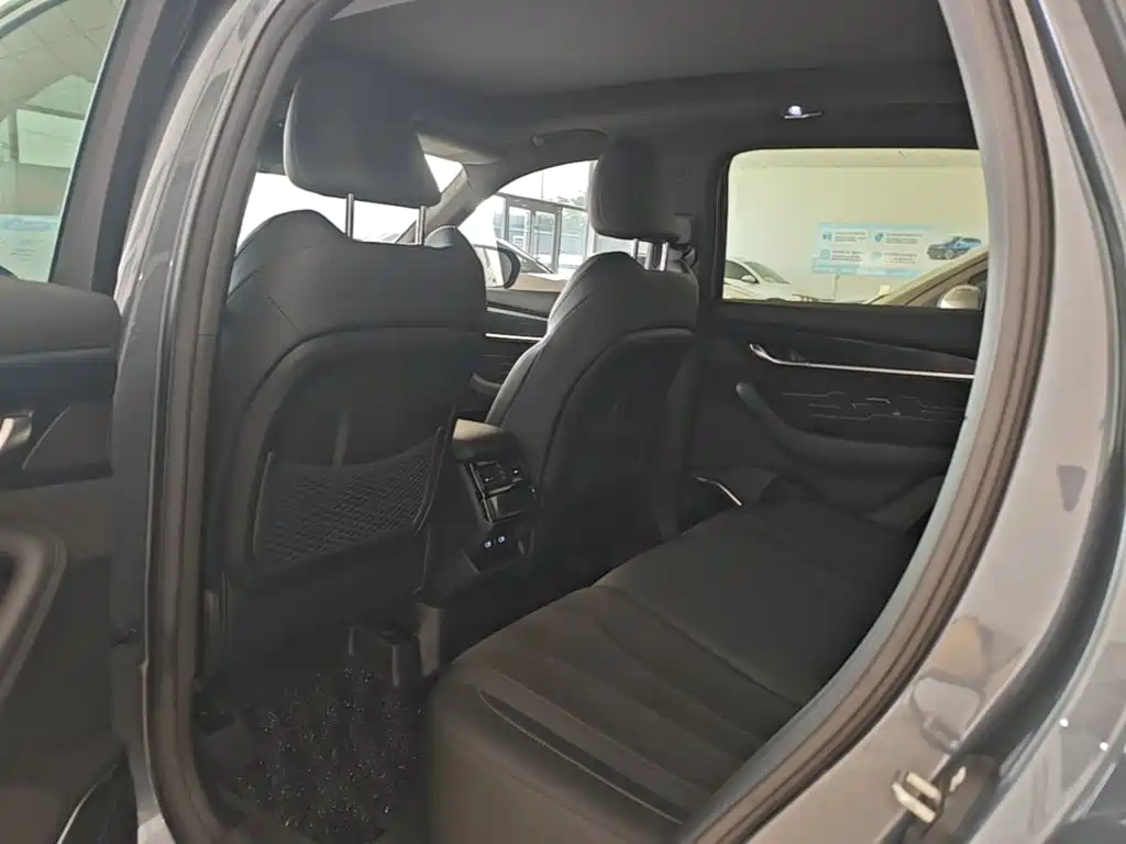 Geely Xingyue L — миниатюра 17