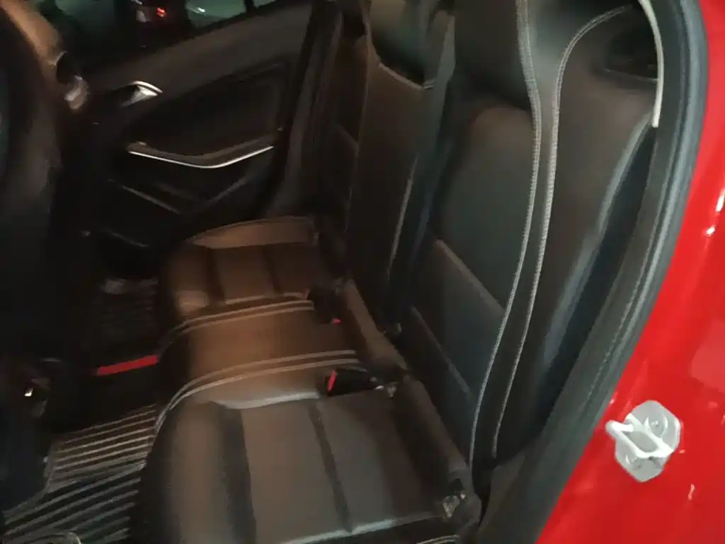 Mercedes-Benz GLA — миниатюра 17