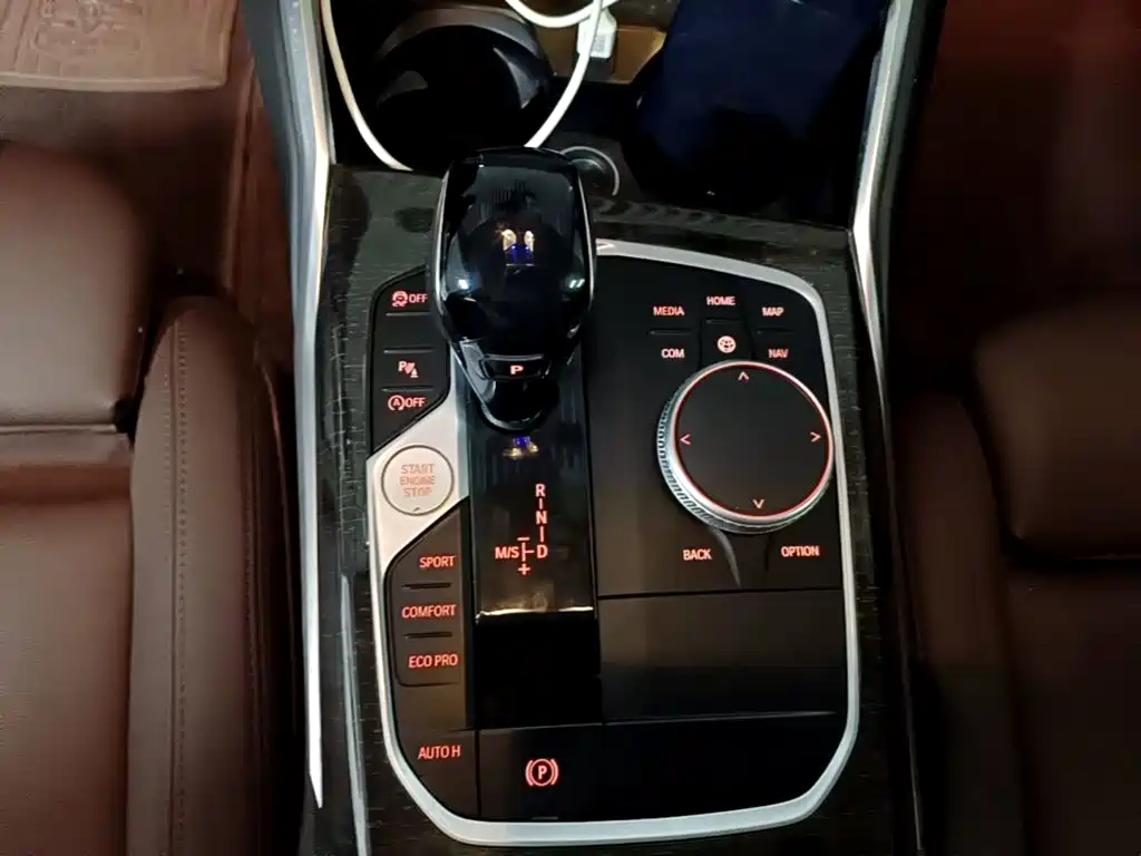 BMW 3 Series — миниатюра 14