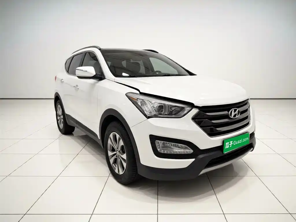 Hyundai Santa Fe — миниатюра 3