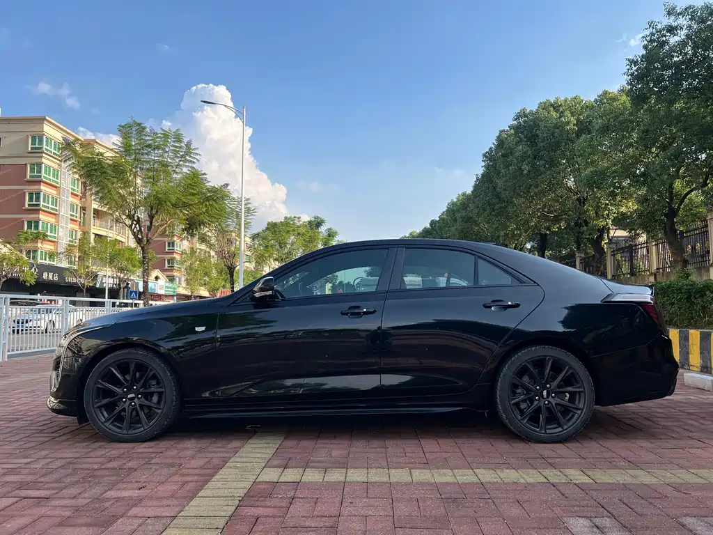 Cadillac CT4 — миниатюра 7